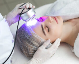 ultrasonic-massager-light-skin-treatment-the-woman-SE3SQY8.jpg